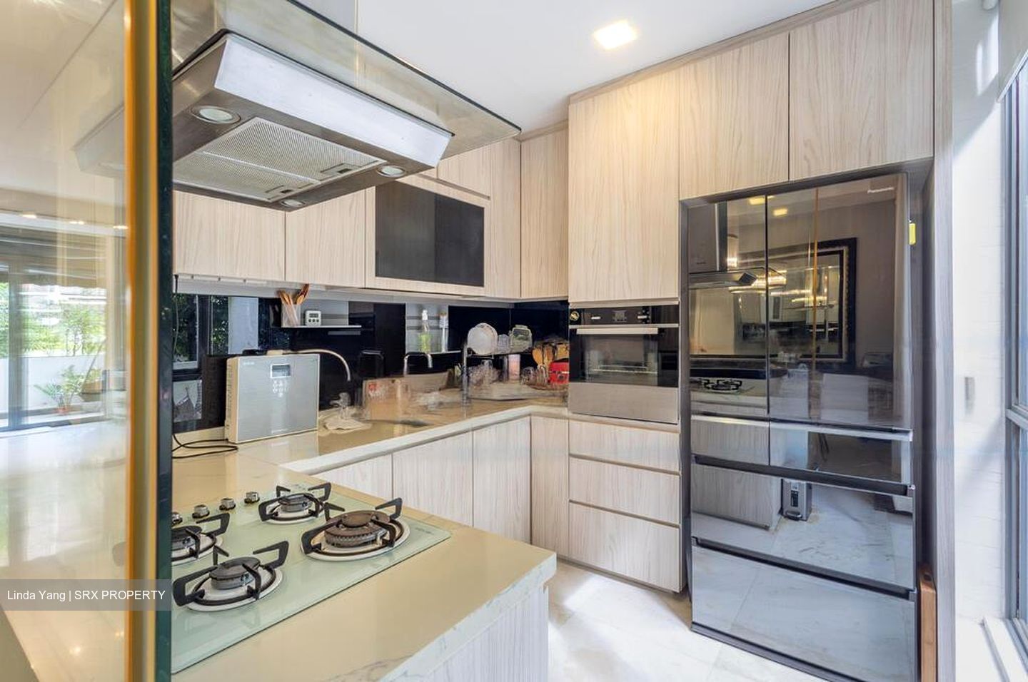 Hillcrest Villa (D11), Terrace #450824351